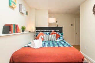 49 Jamaica St, Unit 1 in Boston, MA - Building Photo - Building Photo