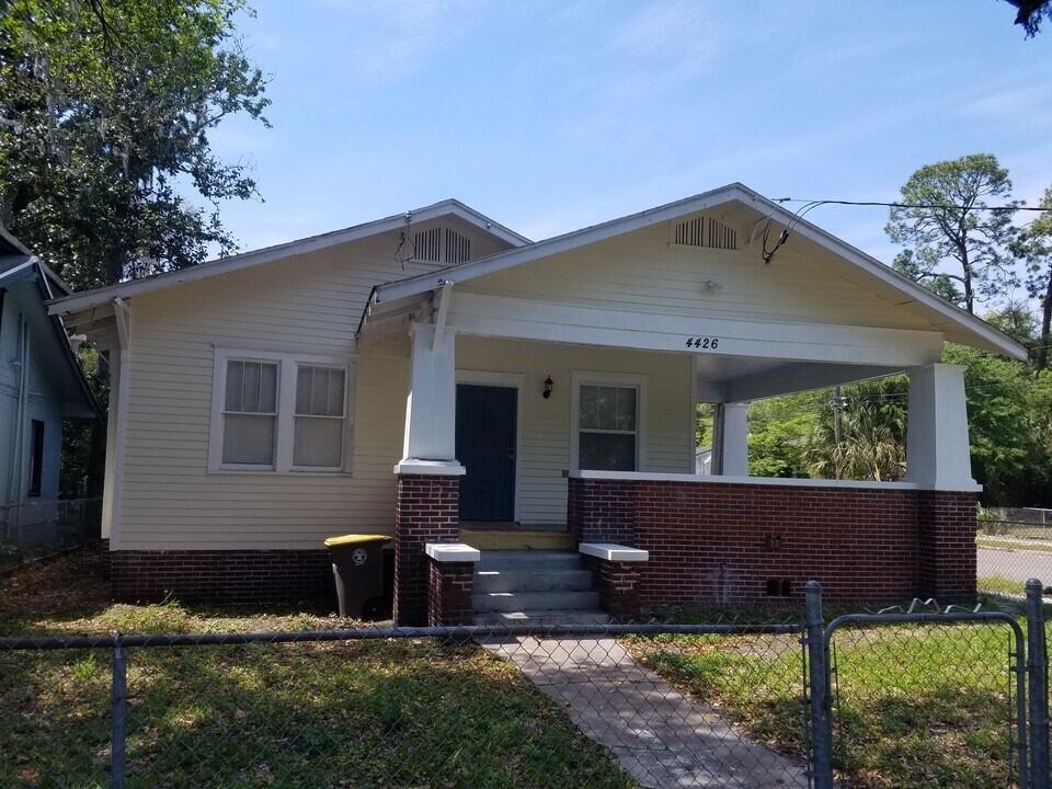 4426 Springfield Blvd in Jacksonville, FL - Building Photo