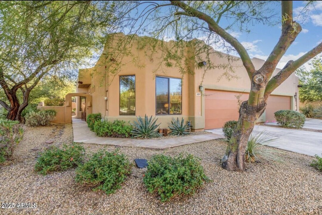 6091 E Knolls Way N in Cave Creek, AZ - Building Photo