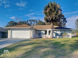 10327 Lansfield St in Spring Hill, FL - Building Photo