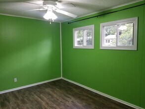 326 Hummingbird Ln in Lexington, KY - Building Photo - Building Photo