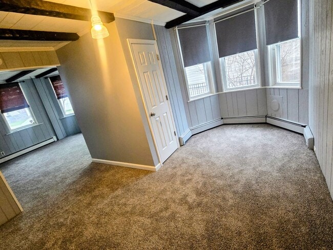 1542 Washington St in Easton, PA - Building Photo - Building Photo