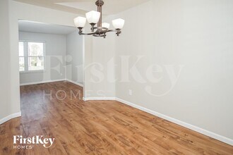 935 Saffron Ln in Milford, OH - Building Photo - Building Photo