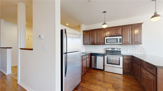 property at 206 N Main St