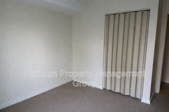 923-923 3 Ave NW in Calgary, AB - Building Photo - Building Photo