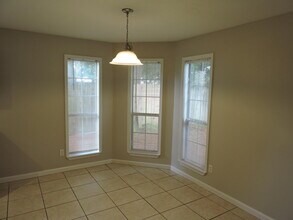 150 W Old Mill Way in Crestview, FL - Building Photo - Building Photo