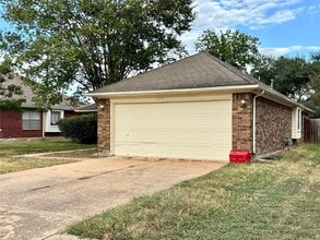 11210 Fall Breeze Dr in Houston, TX - Building Photo - Building Photo