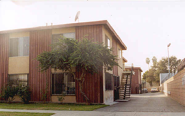 2833-2835 New Deal Ave in El Monte, CA - Building Photo