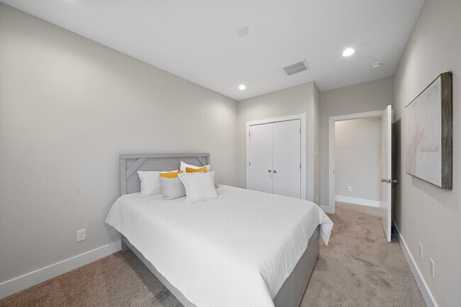 8672 Easthaven Blvd in Houston, TX - Building Photo - Building Photo