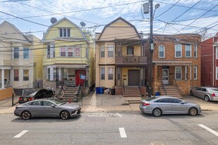 225 Wilkinson Ave in Jersey City, NJ - Building Photo