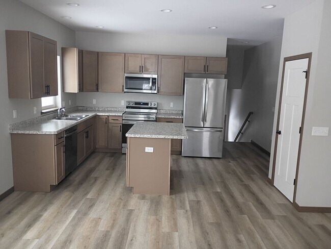 1111 High St in Wisconsin Rapids, WI - Building Photo - Building Photo