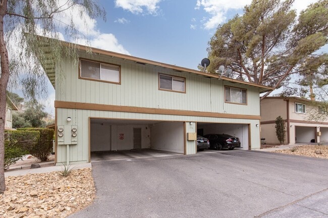 property at 1558 Elizabeth Ave