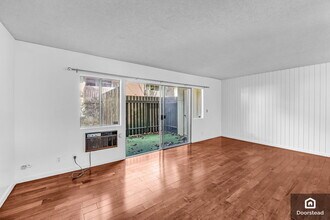 4826 Hollow Corner Rd, Unit 179 in Culver City, CA - Foto de edificio - Building Photo