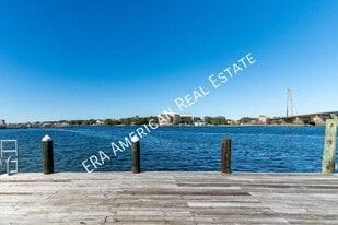228 Amberjack Dr in Fort Walton Beach, FL - Building Photo