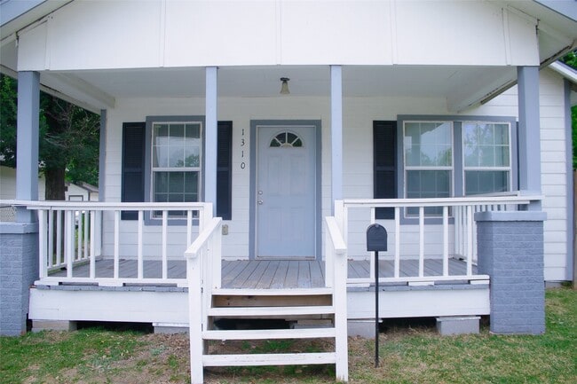 1310 4th St in Rosenberg, TX - Building Photo - Building Photo