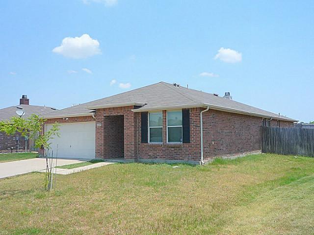 property at 2604 Annalea Ln