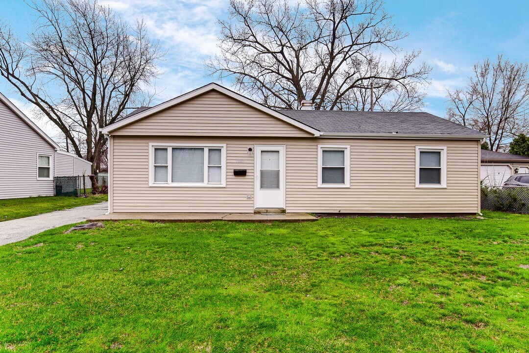 1580 Beverly St in Hammond, IN - Foto de edificio