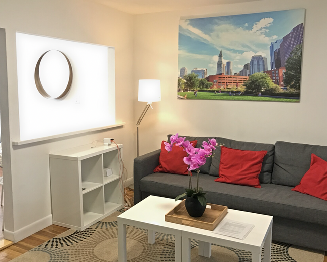 288 Dorchester St, Unit 2 in Boston, MA - Building Photo - Building Photo