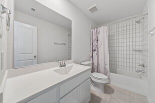 2456 Solaris Bnd Dr in Katy, TX - Building Photo