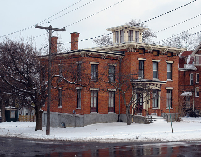 401 Rutger St in Utica, NY - Building Photo - Building Photo