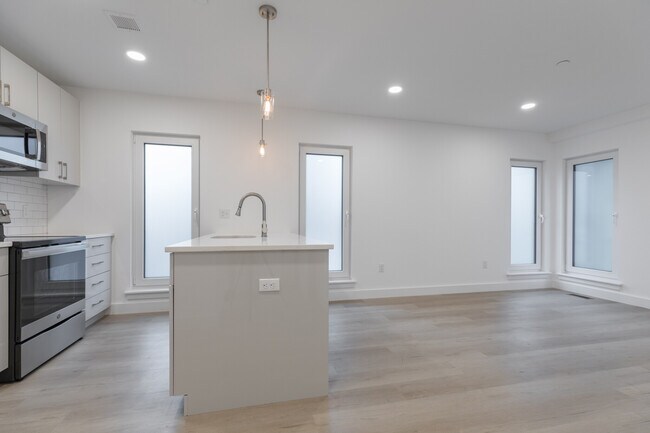 2837 Washington St, Unit 4 in Boston, MA - Building Photo - Building Photo