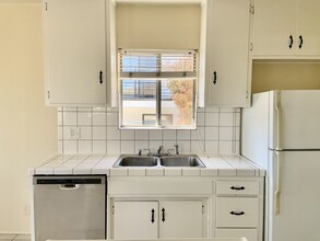 1707 Phelan Ln in Redondo Beach, CA - Building Photo - Building Photo