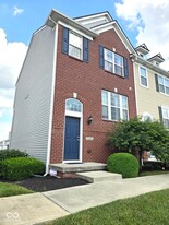 12684 Tamworth Dr in Fishers, IN - Building Photo