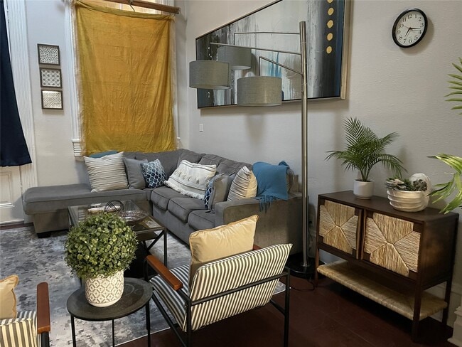 property at 2118 The Strand