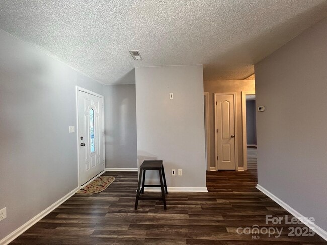 222 Sikeston Ct in Troutman, NC - Building Photo - Building Photo