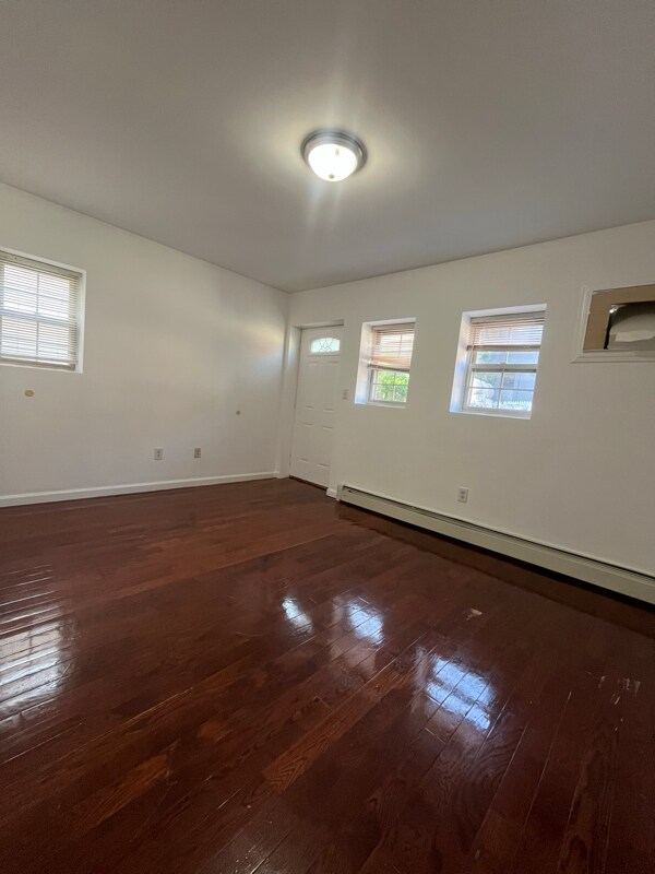 57-29 Van Doren St in Queens, NY - Building Photo - Building Photo
