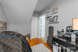 3242 N Hoyne Ave in Chicago, IL - Building Photo - Building Photo