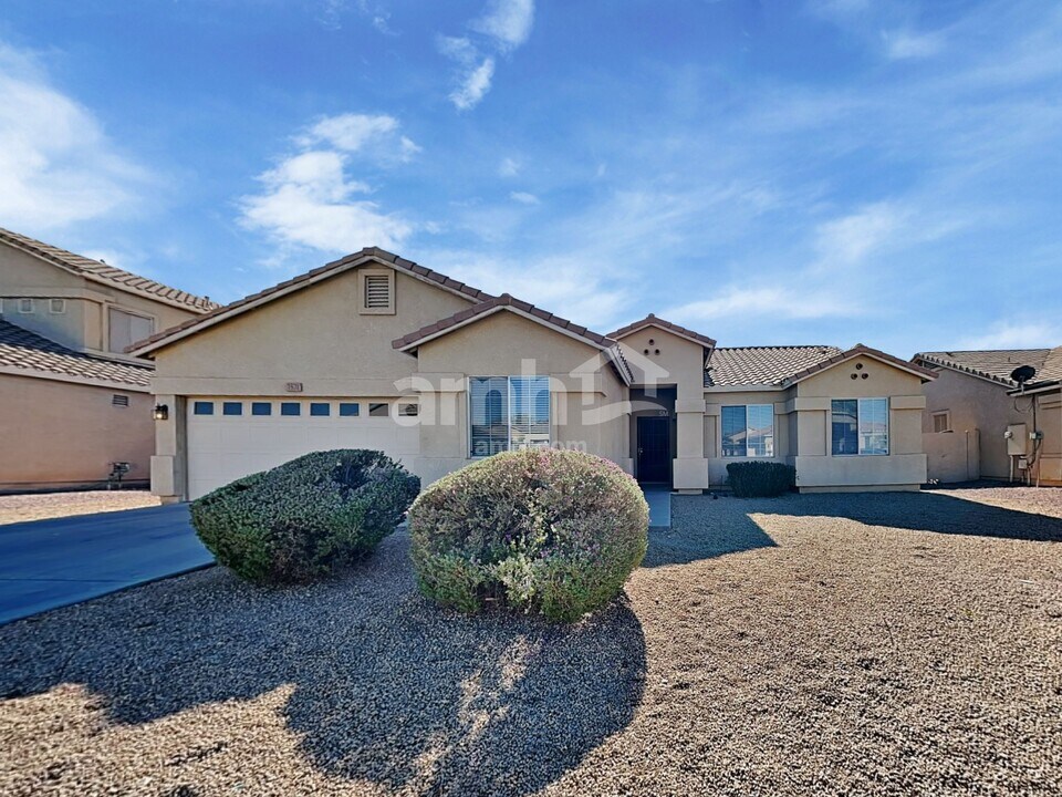 7571 W State Ave in Glendale, AZ - Building Photo