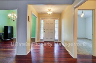 700 Valley Brook Rd in Wilmington, NC - Foto de edificio - Building Photo