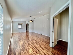 537 19th St NW in Ruskin, FL - Building Photo - Building Photo