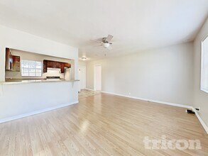 2144 23rd Ave N in St. Petersburg, FL - Foto de edificio - Building Photo