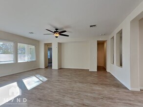 6524 Greenlet Ave in North Las Vegas, NV - Foto de edificio - Building Photo