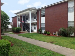 ARVAN CEDAR CREEK in Van Buren, AR - Building Photo - Building Photo