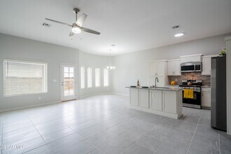 720 Paseo Dulce Ave in Horizon City, TX - Building Photo - Building Photo