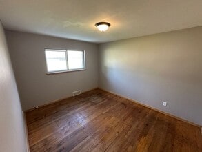 9500 W Capitol Dr in Wauwatosa, WI - Building Photo - Building Photo