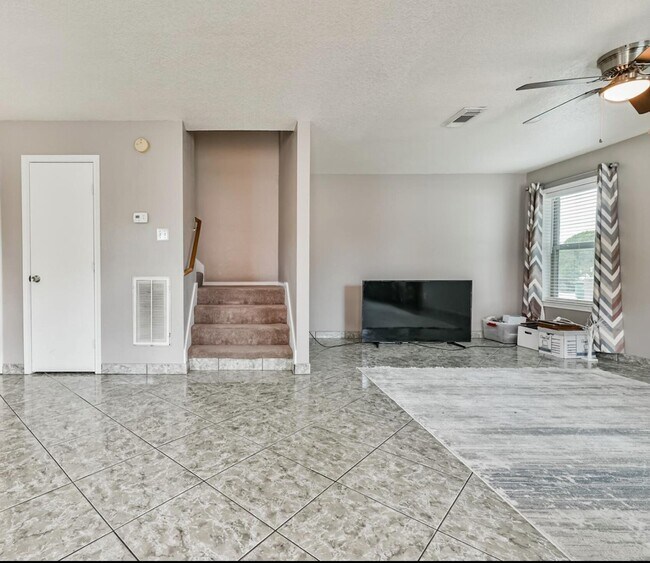 8830 Ledge St in Houston, TX - Building Photo - Building Photo