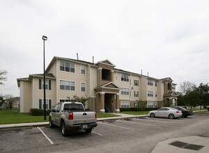 University Club in Sarasota, FL - Building Photo - Building Photo