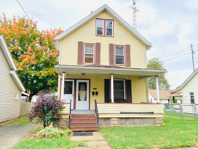 837 Parkview St NE, Unit 1