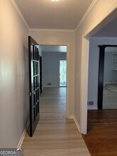 4405 Bakers Ferry Rd SW in Atlanta, GA - Foto de edificio - Building Photo
