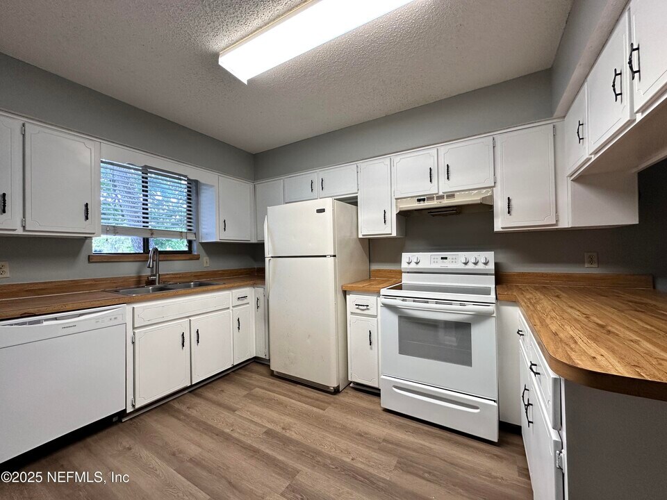 4443 Windergate Dr in Jacksonville, FL - Building Photo