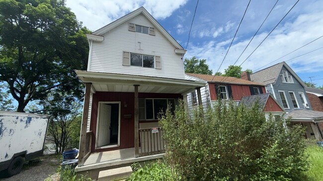 property at 2723 Merwyn Ave