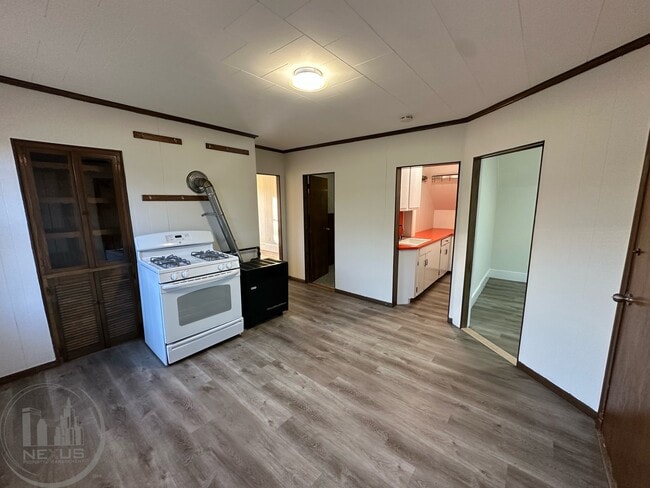 73 Esther St, Unit 3 in Worcester, MA - Building Photo - Building Photo