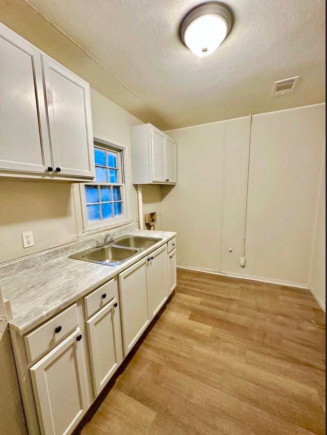 1860 Woodland Ave SW in Birmingham, AL - Building Photo - Building Photo