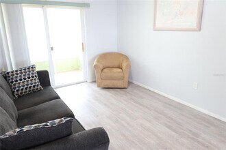 1810 Sunny Dr in Bradenton, FL - Building Photo - Building Photo