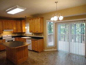 104 Carostone Ct in Cary, NC - Building Photo - Building Photo