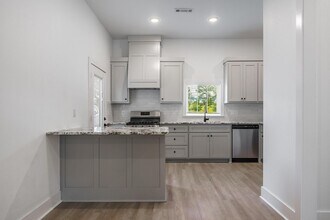 1333 S Duncan Ave in Fayetteville, AR - Building Photo - Building Photo